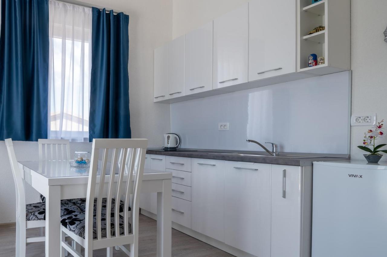 Apartmani Mate 네움 외부 사진